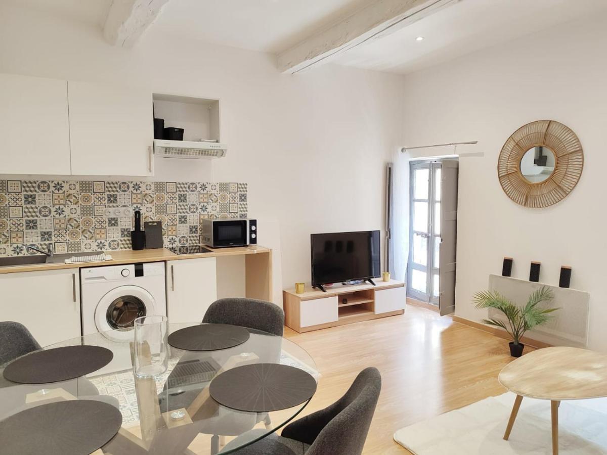 Atlas - Arya Apartment Ним Екстериор снимка