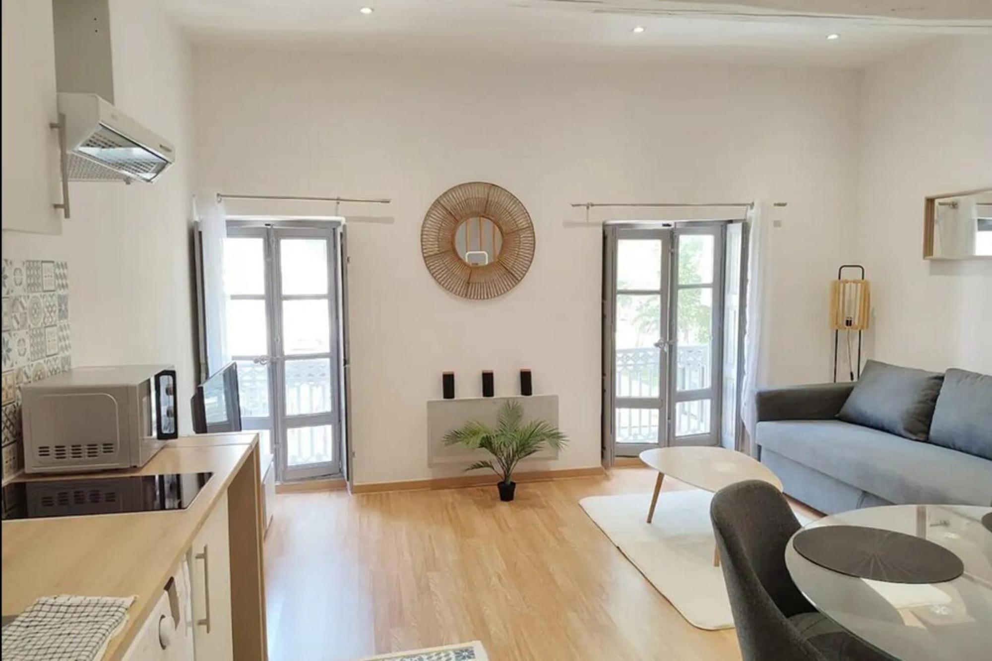 Atlas - Arya Apartment Ним Екстериор снимка